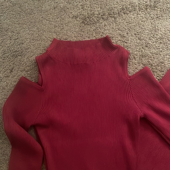 Almost Famous Ribbed Midi Dress - Picture 2 of 5